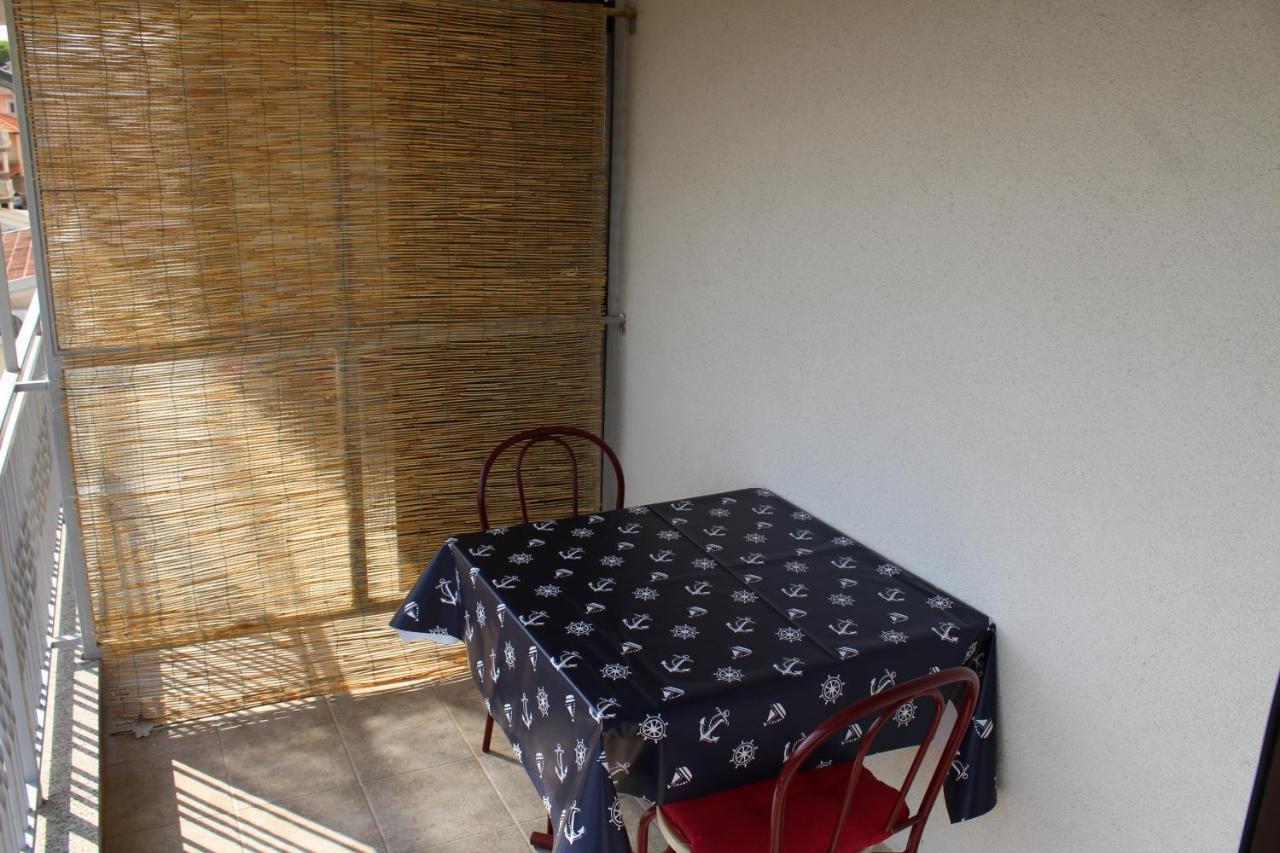 Apartments With A Parking Space Vodice - 7604 Extérieur photo